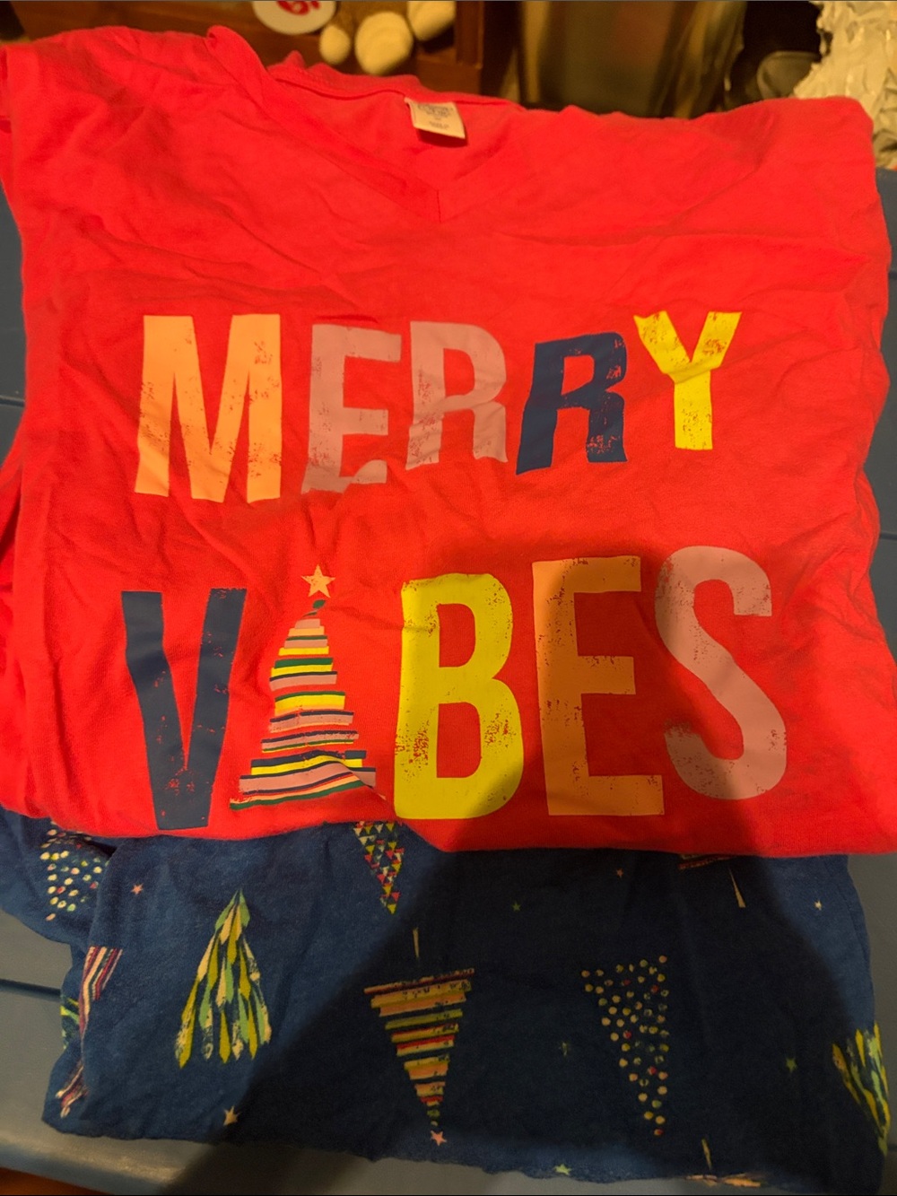Women's 'Merry Vibes' Red Graphic Pajama Top
